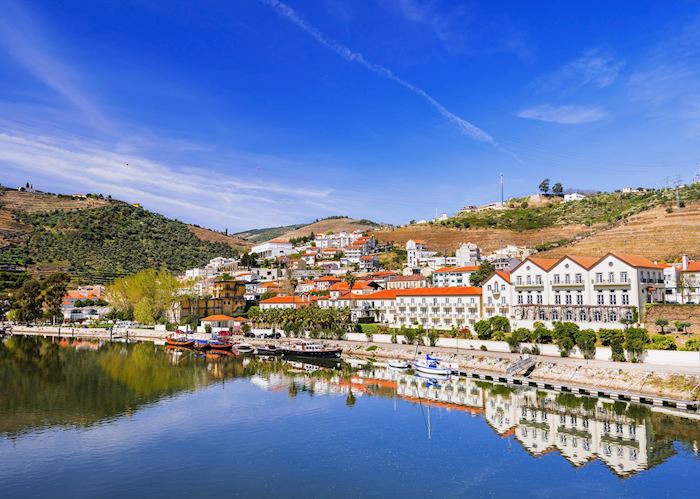 Riverside, Douro Valley