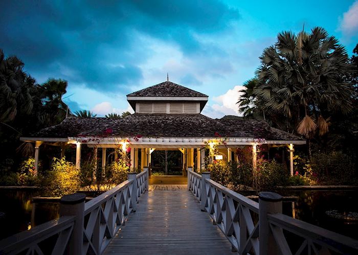 Carlisle Bay entrance