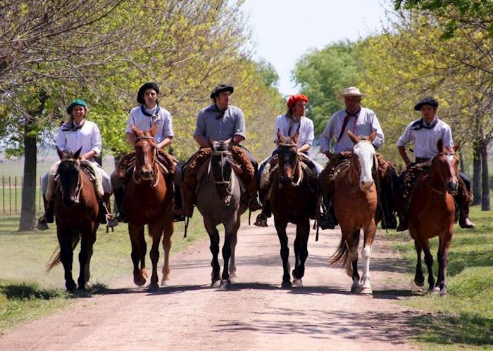 Gauchos at Estancia El Ombu