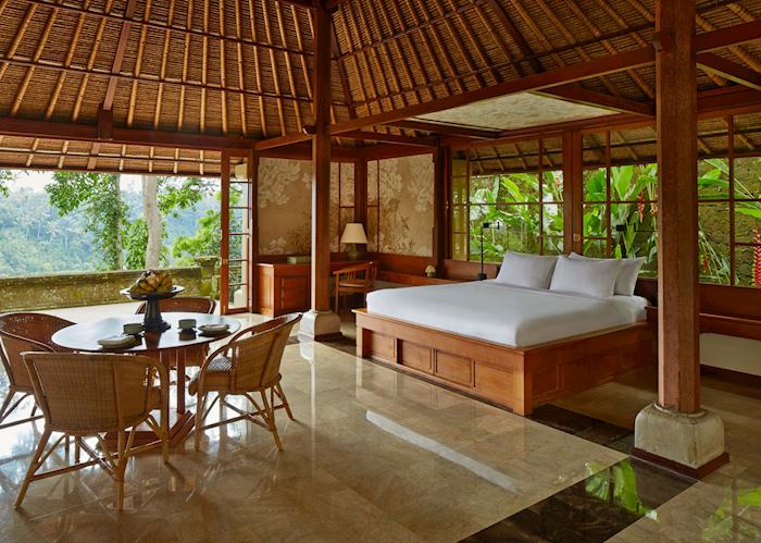 Valley Suite bedroom, Amandari