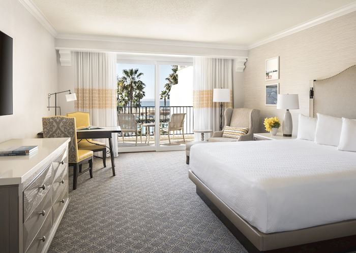 Guest room, Hyatt Regency Huntington Beach Resort and Spa