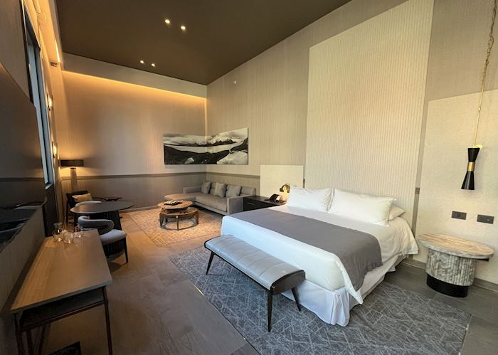 Room, Cabo de Hornos