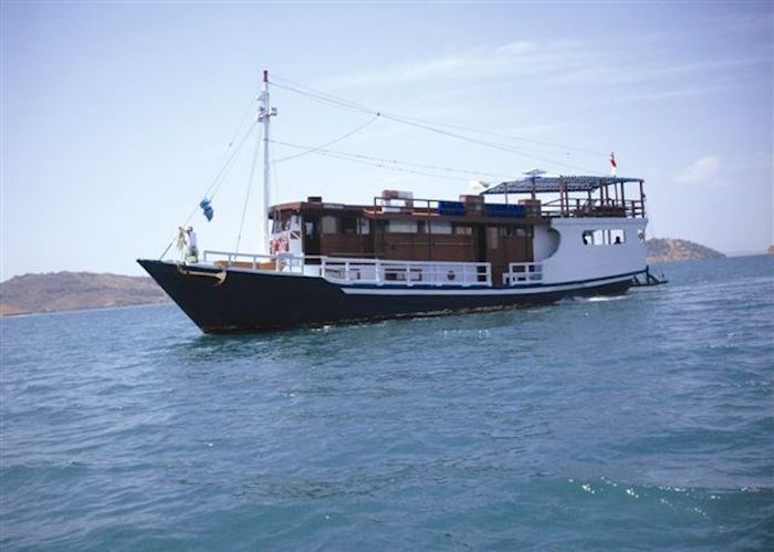 MV Nusa Tara, Labuan Bajo