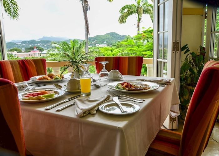 Breakfast with a view, Blue Horizons Garden Resort