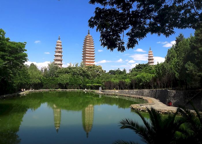Three Pagodas reflection pond in Dali