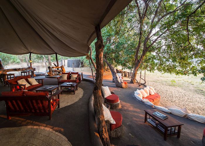 Lounge and bar area at Tena Tena