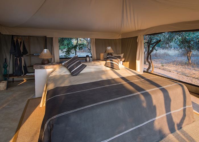 Double tent at Tena Tena
