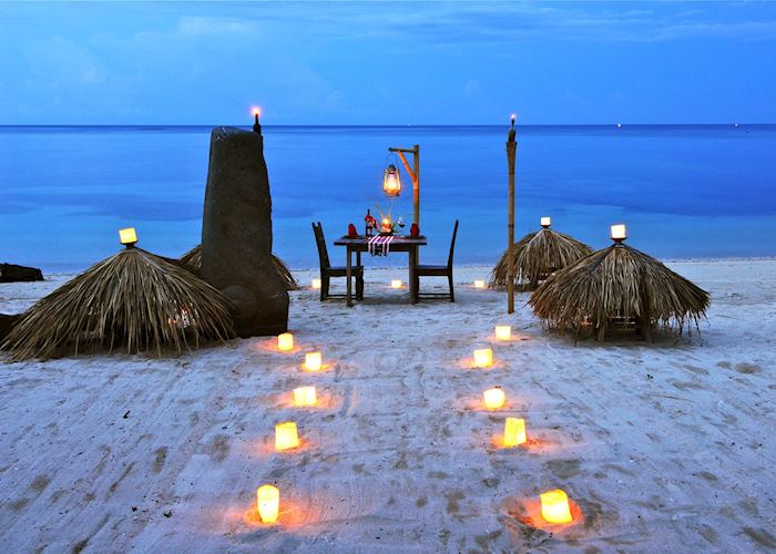 Beach dining, Tugu Lombok, Sire Beach