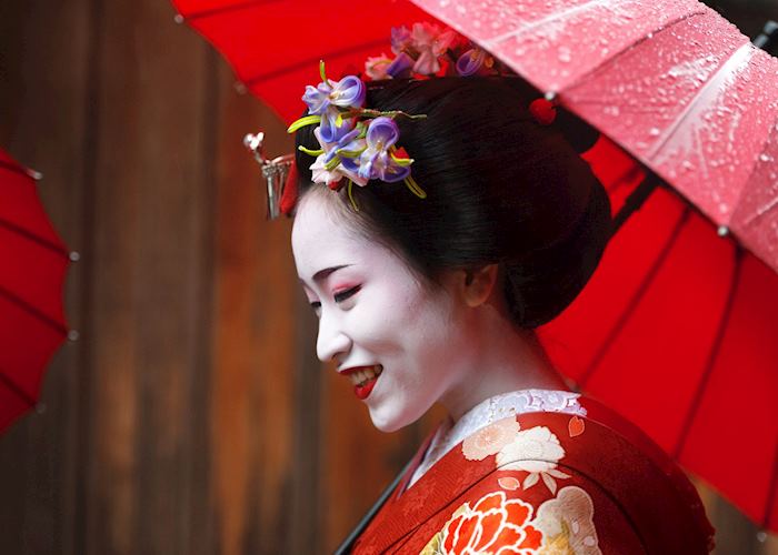 Maiko, or apprentice geisha, Kyoto