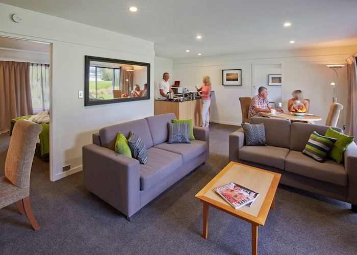 Suite Living Area, Edgewater, Wanaka