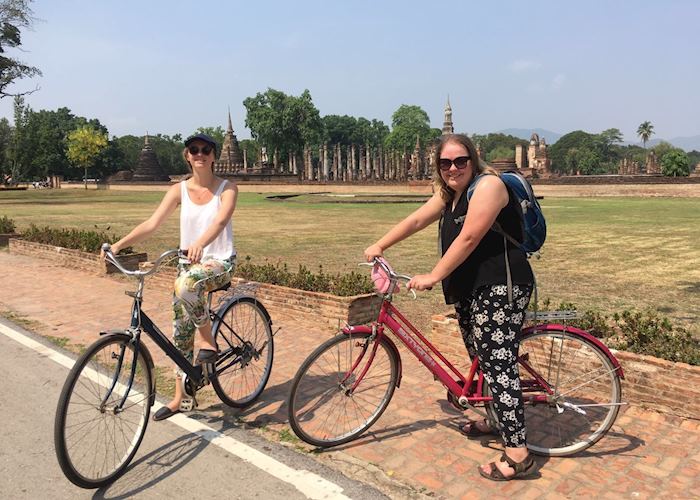 Sukhothai cycling tour