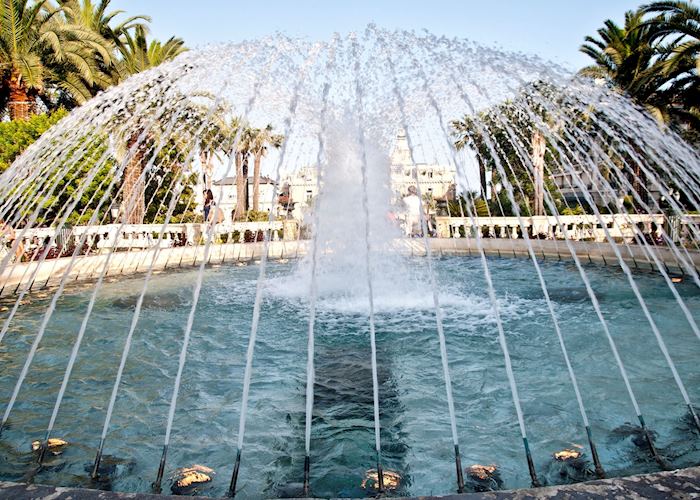 Fountain, Monte Carlo