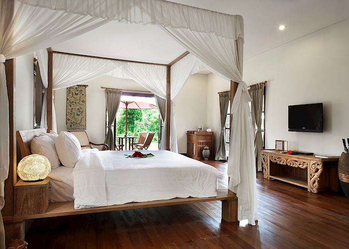 Grand Garden bedroom, Plataran Borobudur Resort & Spa, Yogyakarta