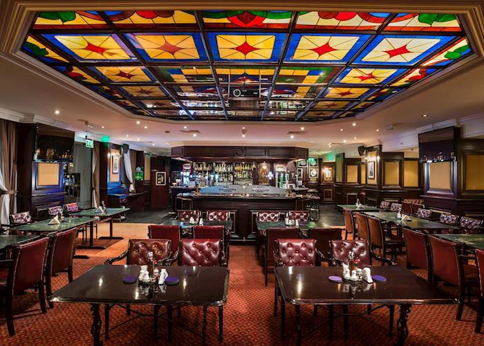 Crowne Plaza, Muscat