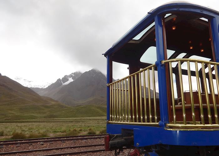 Train between Cuzco and Puno