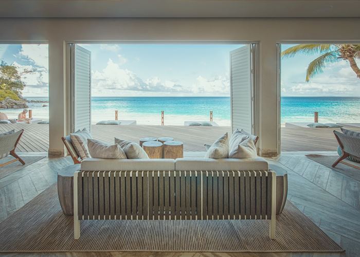 Beach bar, CaranaBeach Hotel, Mahe