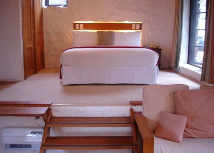 Piermont Retreat, Swansea
