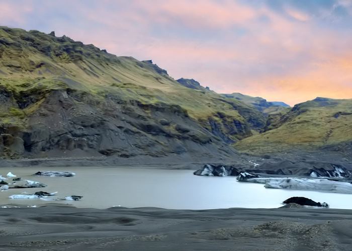 Sólheimajökull glacier lagoon