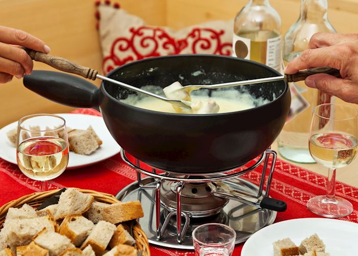 Traditional cheese fondue