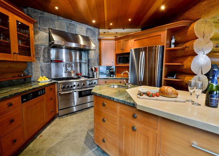 Kitchen, Totem Chalet