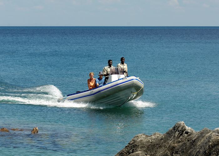 Arriving by boat at Nkwichi Lodge, Manda Bay Wilderness Area