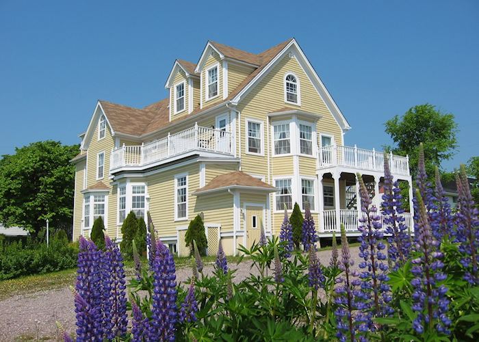 Louisbourg Harbour Inn, Louisbourg