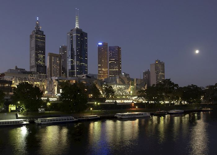 Yarra River at night