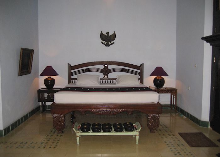 Sang Fajar Suite, Tugu Blitar, Blitar