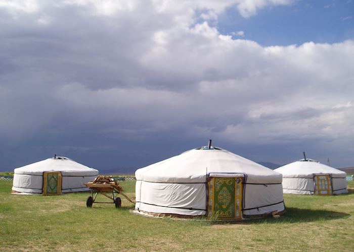 Bayan Gobi Ger Camp, Khogno Khan Mountain
