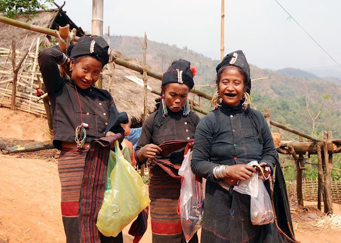 Trekking near Kyaingtung you will meet women of the Ann tribe