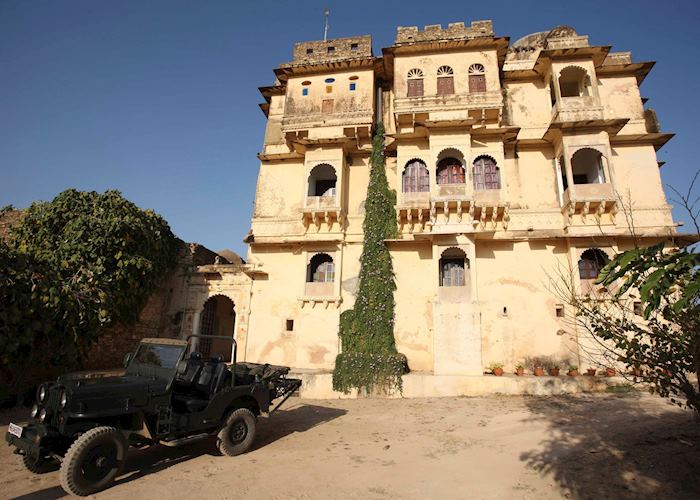 Bhainsrorgarh Fort Hotel, Bhainsrorgarh