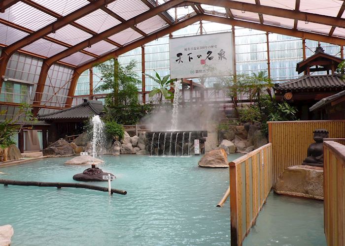 Shared indoor hotspring, Kirishima Hotel