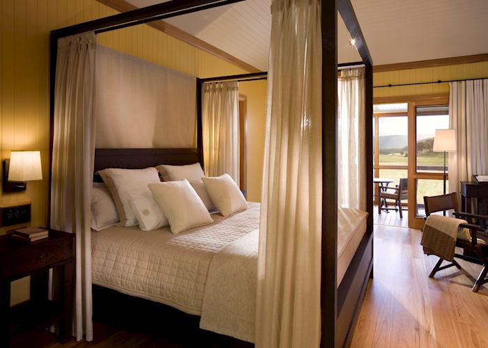 Bedroom, Wolgan Valley Resort & Spa, Blue Mountains