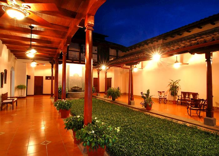 Hotel Plaza Colon, Granada