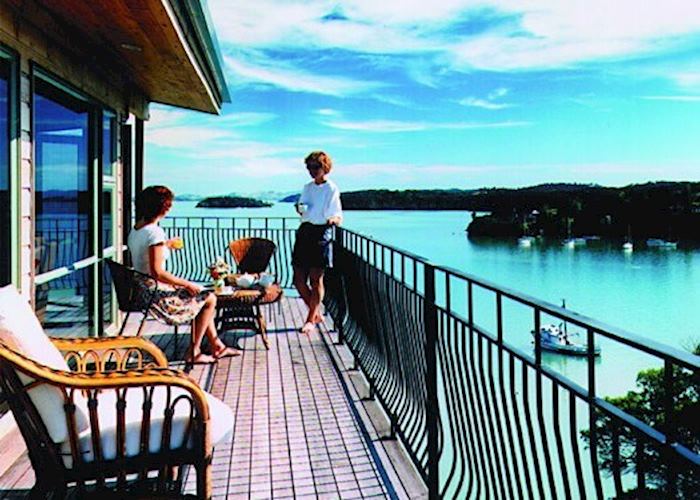 Cliff Edge, Opua