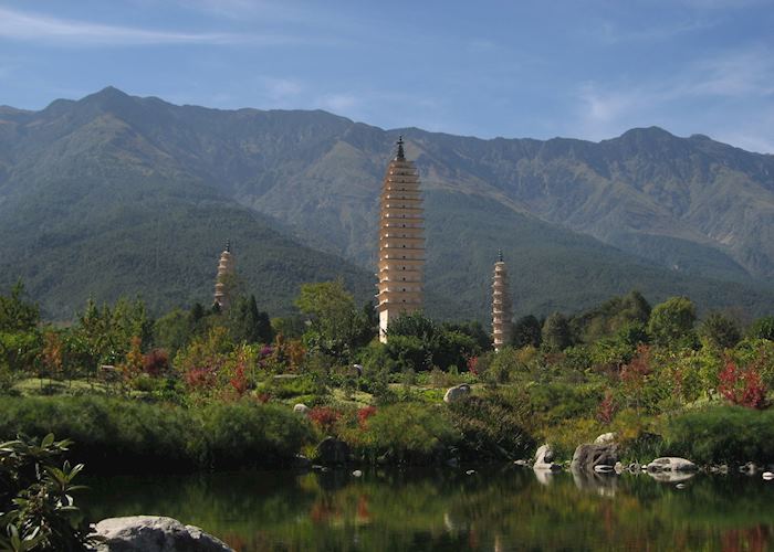 The Three Pagodas, Dali