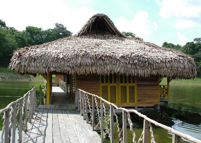 Uakari Floating Lodge