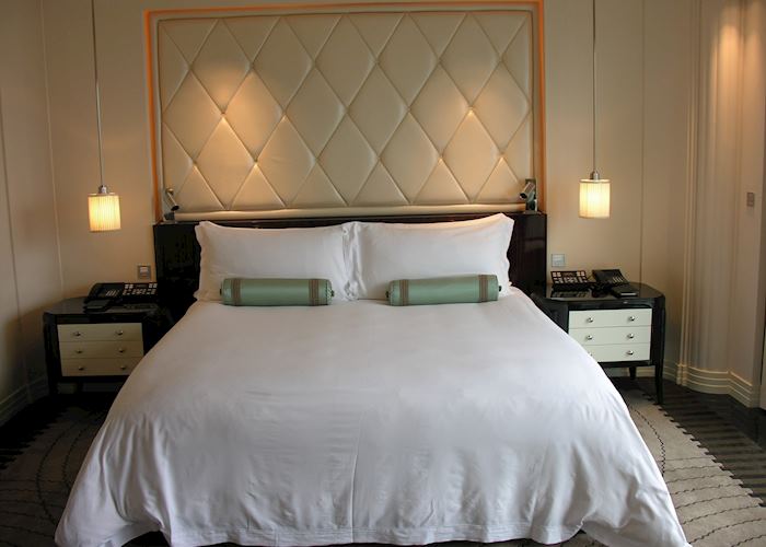 Deluxe room, The Peninsula, Shanghai