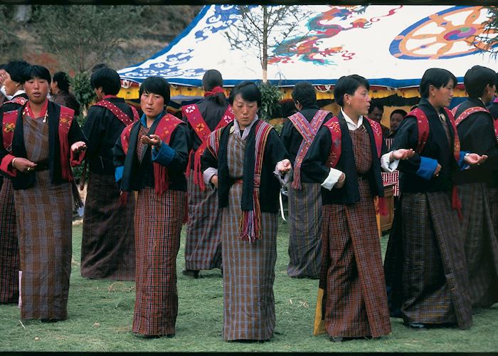 Women dancers in traditional dress