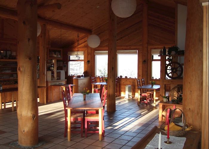 Logpile Lodge, Smithers