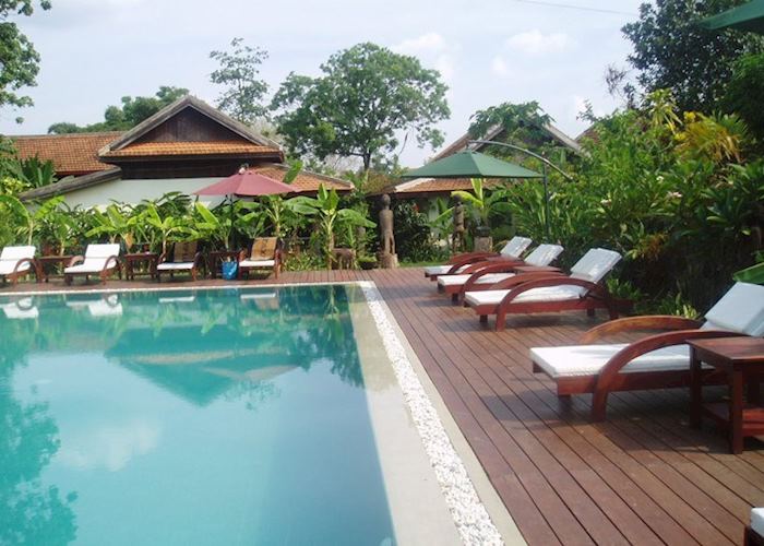 Pool area, Terres Rouge, Ban Lung