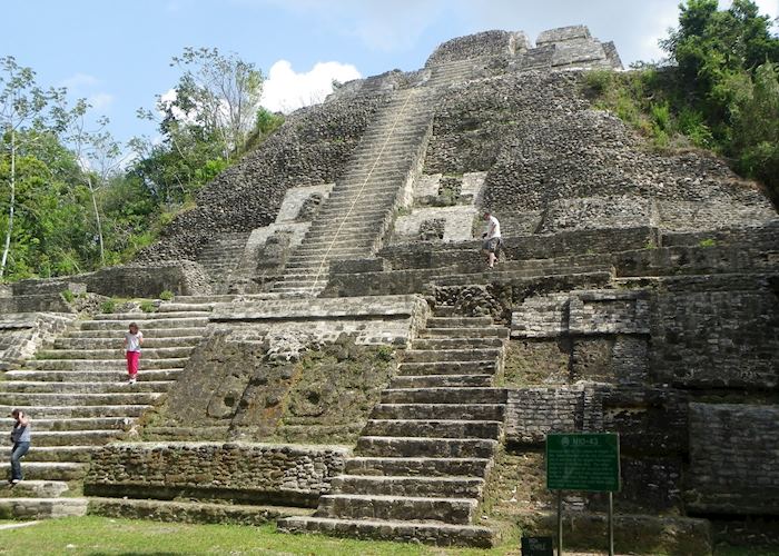 Guided excursion at Lamanai Ruins, Belize