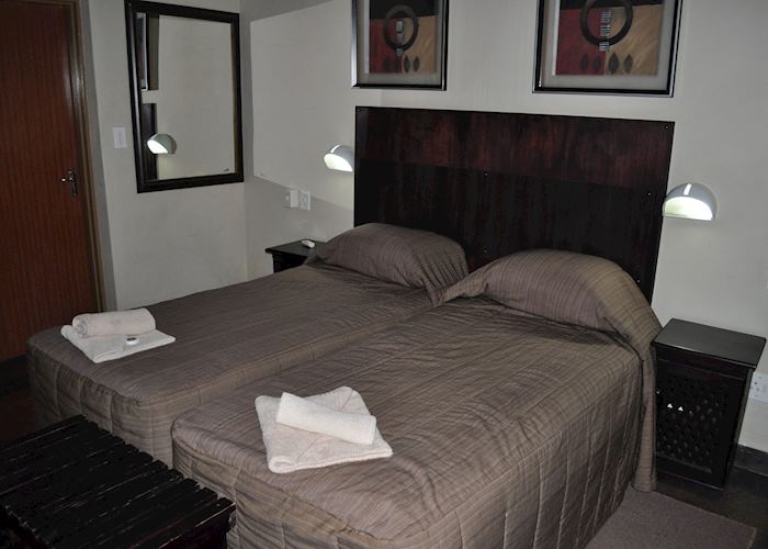 Bungalow 2 bed BD2U, Lower Sabie Restcamp, Southern Sector - Kruger National Park