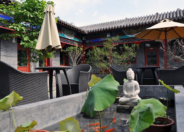 Cote Cour Courtyard