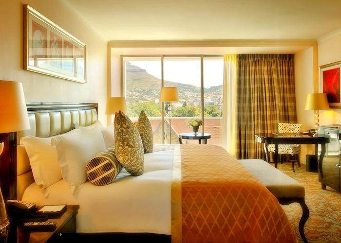 Luxury Mountain View Tower Room, The Taj Hotel, Cape Town