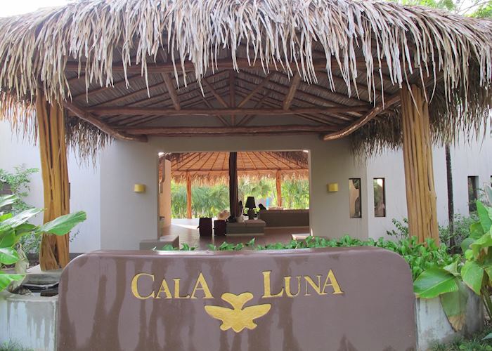 Entrance of Cala Luna, Tamarindo