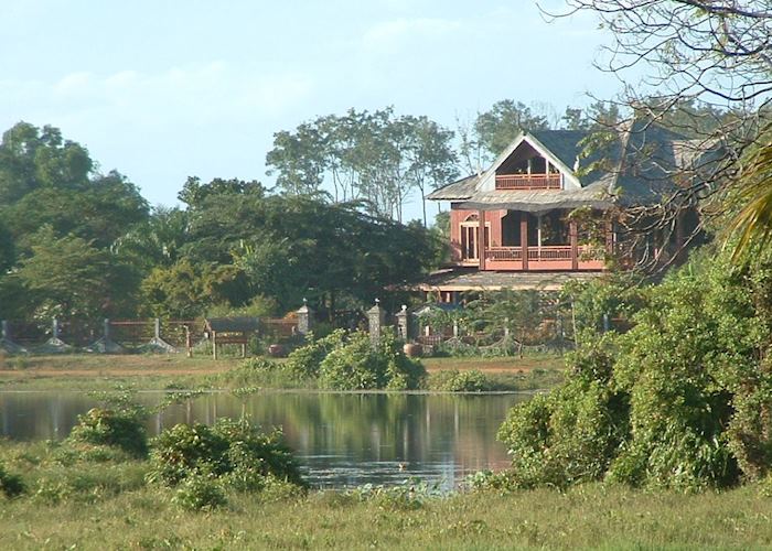 Terres Rouge, Ban Lung