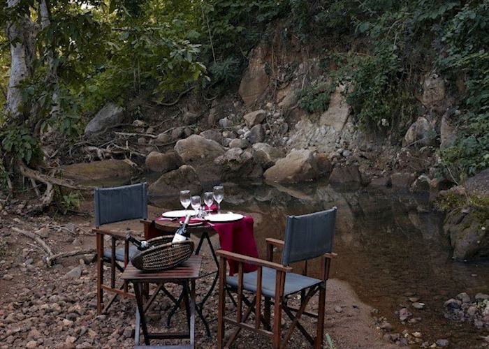 Dinner by the river bed