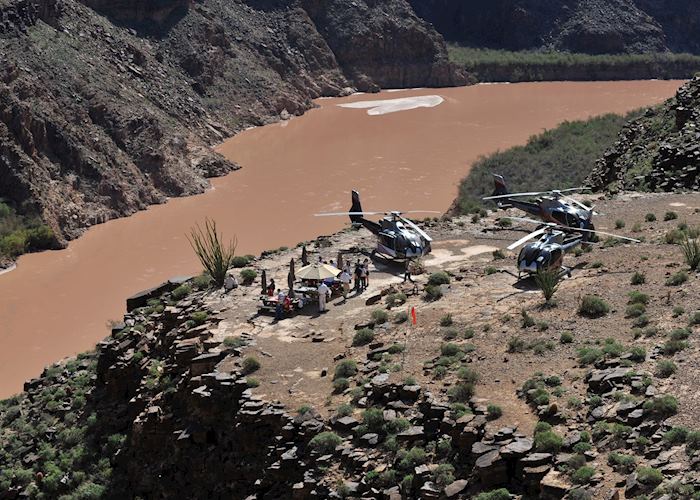 Helicopter landing at the Grand Canyon