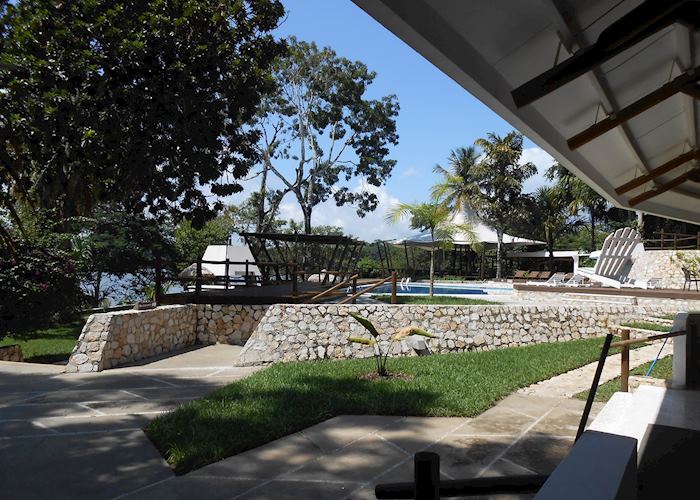 Garden area, Villa Maya, Flores